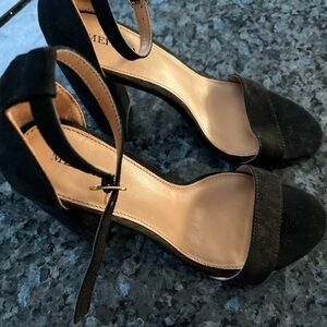 Merona Womens Heels  Size 6.5